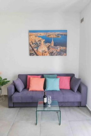 Centeraly Located Cozy Apartment in Gzira